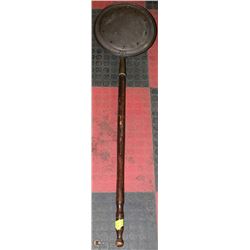 ANTIQUE COPPER BED WARMER WITH WOODEN HANDLE