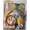 Image 1 : BOX OF KITCHEN AND HOUSEHOLD ITEMS
