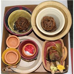 BOX W/ DECORATIVE GARDEN TOOLS &