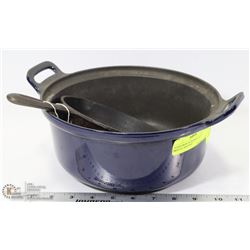 2 CAST IRON POTS INCL 6-1/2" SKILLET AND POT