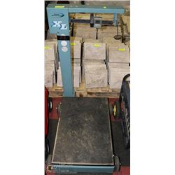 VINTAGE HOWE RICHARDSON WEIGH SCALE