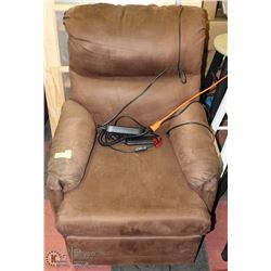 ESTATE BROWN MICROFIBRE ELECTRIC LIFT CHAIR