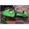 Image 2 : ESTATE ARCTIC CAT ZR120 SLED WITH KEY,   RUNS