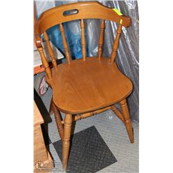 SOLID WOOD SIDECHAIR