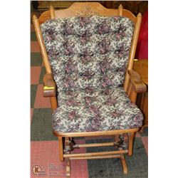 SHOWHOME OAK PLATFORM ROCKER WITH CUSHIONS