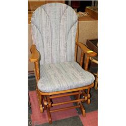 WOOD GLIDER ROCKING CHAIR