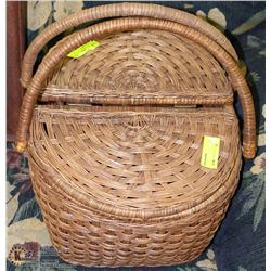 WICKER BASKET