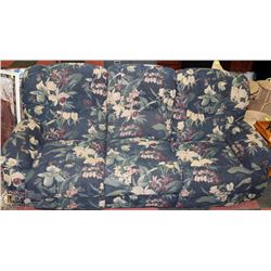 LAZYBOY DOUBLE RECLINER COUCH 32"X82"