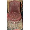 Image 1 : BOMBAY VINTAGE STYLE ACCENT CHAIR