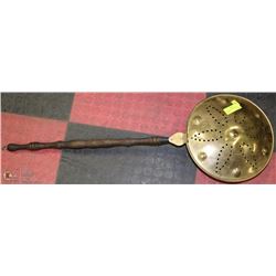 ANTIQUE BRASS & COPPER BED WARMER