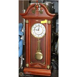 LARGE DANIEL DAKOTA WESTMINSTER CHIME QUARTZ