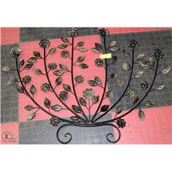 METAL WALL DECOR 3' X 27"