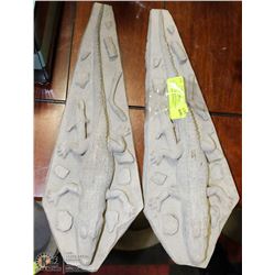 LOT OF 2 CONCRETE ALLIGATORS 17" LONG  GARDEN/POND