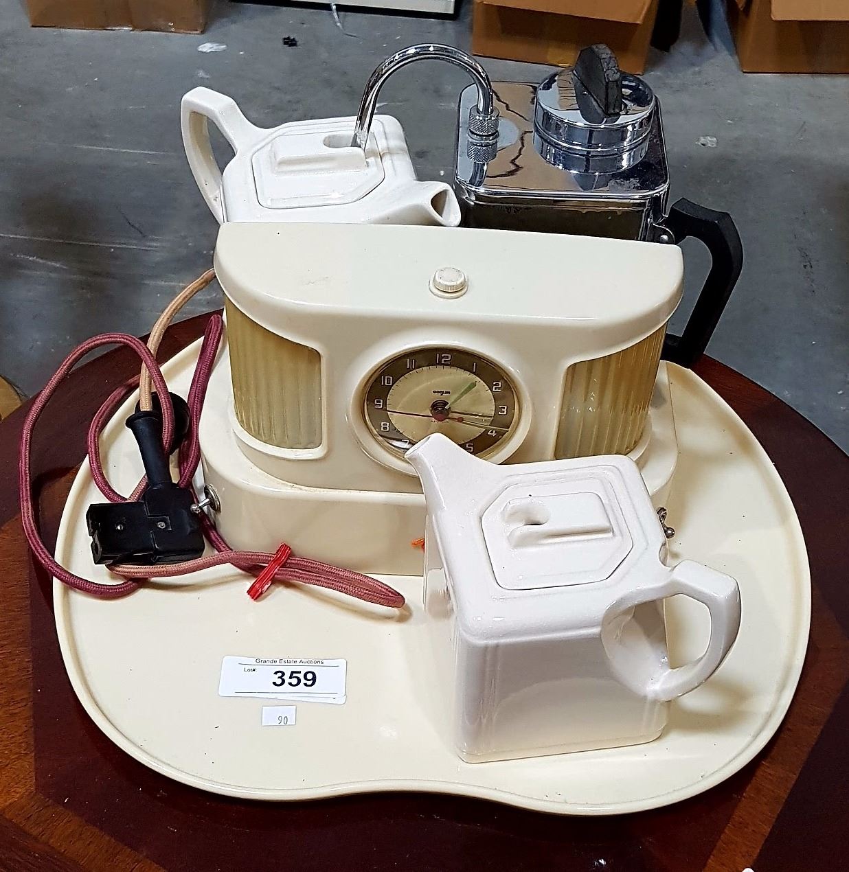 VINTAGE BAKELITE GOBLIN TEASMADE ENGLISH TEA MAKER