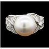 Image 2 : Pearl and Diamond Ring - Platinum