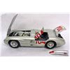 Image 2 : PAIR OF MERCEDES-BENZ 300 SLR CARS