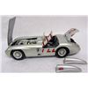 Image 4 : PAIR OF MERCEDES-BENZ 300 SLR CARS