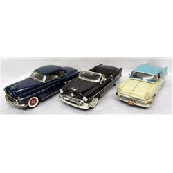 3 OLDSMOBILE CARS