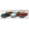 Image 1 : 3 WOODEN PANELED CARS