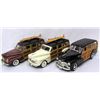 Image 1 : 3 WOOD PANELED CARS