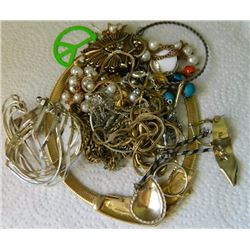LOT OF ASSORTED METAL JEWELRY - SOME AS-IS