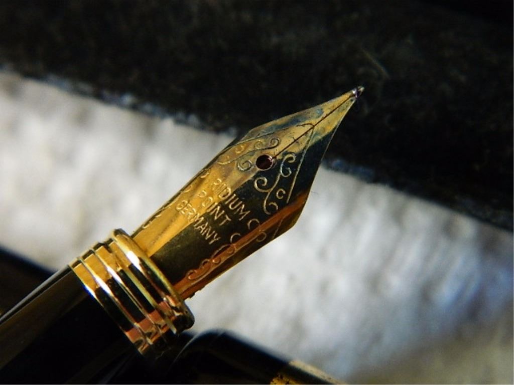 PEN SET BALL POINT NEEDS REFILL & FOUNTAIN PEN FOUNTAIN PEN 3 TIP