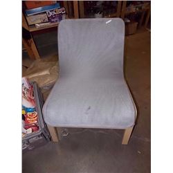 WOOD FRAMED MESH CHAIR