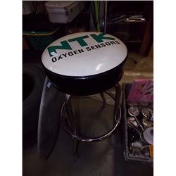 NTK SWIVEL SHOP STOOL