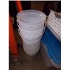 Image 1 : LOT OF BUCKETS
