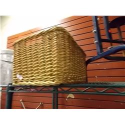 WICKER BASKET