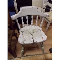 VINTAGE WOOD ARM CHAIR