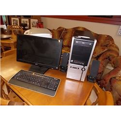 INTEL CORE 2 COMPUTER - MONITOR KEYBOARD & MOUSE - WORKING