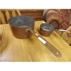 ANTIQUE HAND HAMMERED HEAVY COPPER POT - MEDIUM  BELIEVED TO BE OVER 100 YEARS OLD