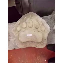 CONCRETE - STEPPING STONE - CLAW - MED