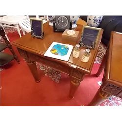 NEW MAHOGANY END TABLE