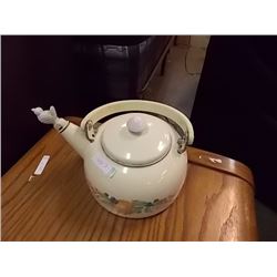 TEA KETTLE - COW