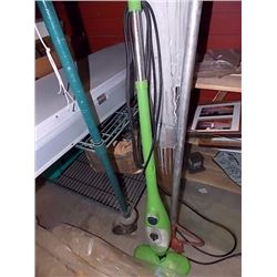 HARDWOOD FLOOR STEAMER