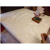 Image 1 : KING MATTRESS - STORE DISPLAY UNIT - MONTERAY FIRM