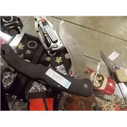 LARGE FOLDING KNIFE