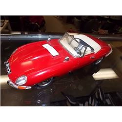 DIECAST CAR - 1961 JAGUAR