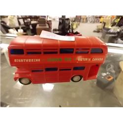VINTAGE LONDON BUS - VICTORIA - PLASTIC