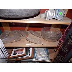 SHELF - GLASS - BOWL & M ORE
