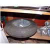 Image 1 : WHEEL BARREL TIRE