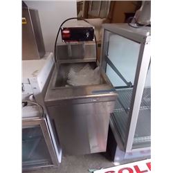 QUEST COMMERCIAL GLO-RAY WARMER - TESTED WORKING