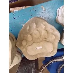 CONCRETE - STEPPING STONE - CLAW - MED