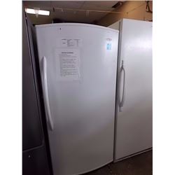FREEZER - DANBY UPRIGHT - WORKING