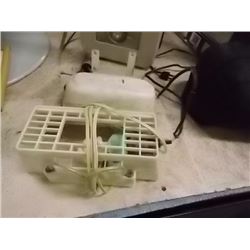 VINTAGE BED LAMPS - 2 TTL