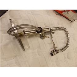 STAINLESS RESTRAUNT DESIGNED SPRAYING FAUCET