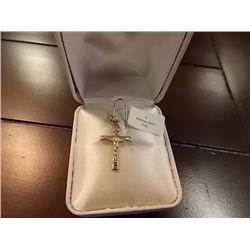 PENDANT  - STERLING SILVER CRUCIFIX DESIGN - RETAIL ESTIMATE $75