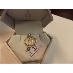 EARRINGS- 0.75CT ROUND FACETED ALEXANDRITE IN 14K YELLOW GOLD HOOP DESIGNED SETTING - WITH CERTIFICA